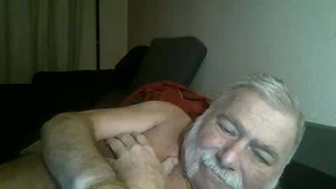 Snapshot of louis_chokdee chatting on 5, 12, 2024 louis_chokdee online show from 5, 12, 2024