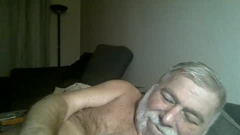 Snapshot of louis_chokdee chatting on 28, 12, 2024 louis_chokdee online show from 28, 12, 2024