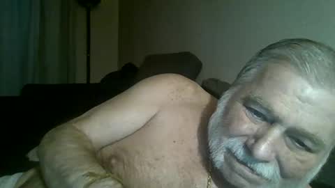 Snapshot of louis_chokdee chatting on 18, 1, 2025 louis_chokdee online show from 18, 1, 2025