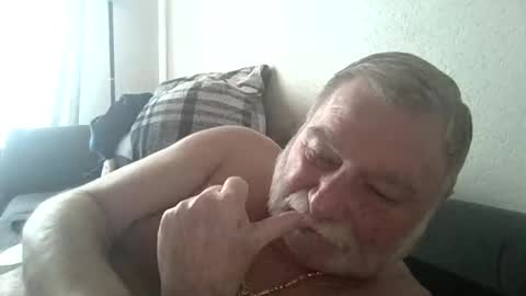 Snapshot of louis_chokdee chatting on 10, 3, 2025 louis_chokdee online show from 10, 3, 2025