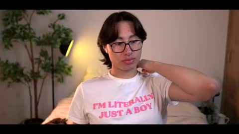 Louis online show from 5, 11, 2025