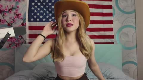 lovamanda online show from 3, 6, 2026
