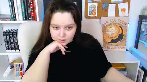 Mia  online show from 11, 7, 2026