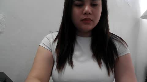 Snapshot of love_anjela chatting on 6, 7, 2026 love_anjela online show from 6, 7, 2026