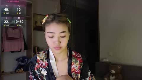 Snapshot of love_peace_here chatting on 10, 9, 2025 hi its me online show from 10, 9, 2025