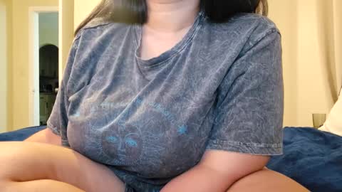 Raquel Love online show from 23, 9, 2025