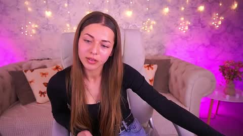 Snapshot of loveedove chatting on 31, 3, 2026 loveedove online show from 31, 3, 2026