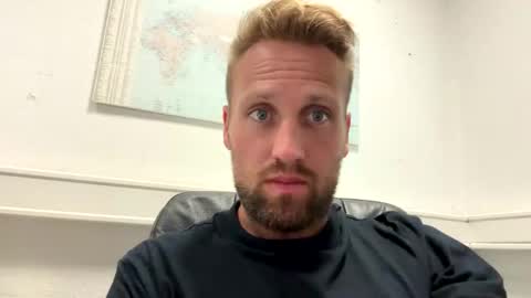 lovefuesse online show from 10, 9, 2025