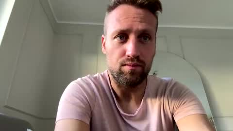 lovefuesse online show from 3, 11, 2025