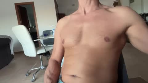 Snapshot of loveisperfect chatting on 23, 10, 2025 Loveisperfect online show from 23, 10, 2025