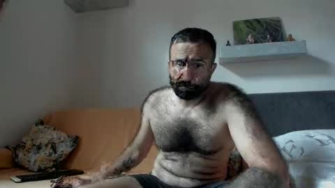 loveivat80 online show from 8, 10, 2025