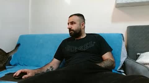 loveivat80 online show from 1, 5, 2026