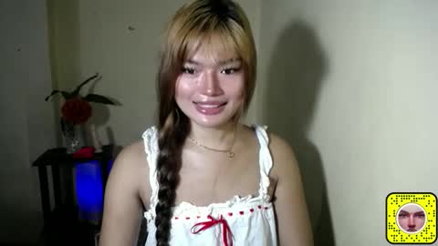 lovelily_xoxo online show from 12, 4, 2026