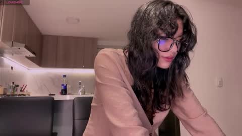 Allyson 3 online show from 19, 11, 2025