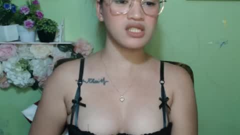 Snapshot of lovely_chicky06 chatting on 8, 3, 2026 hearty2 Hey guys Im Jess online show from 8, 3, 2026
