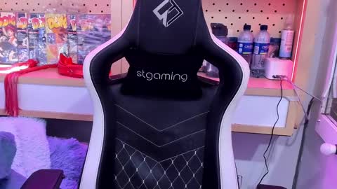 Chloe online show from 26, 2, 2025