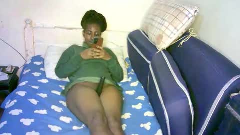 Snapshot of lovely_ebonies2 chatting on 1, 3, 2026 lovely_ebonies2 online show from 1, 3, 2026