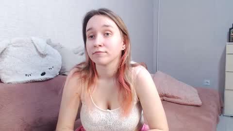 Lovely Hayley online show from 12, 4, 2026