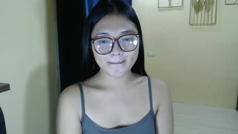 Lovely Laura online show from 11, 3, 2025