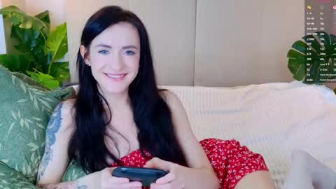Snapshot of lovely_lo chatting on 20, 2, 2026 lovely_lo online show from 20, 2, 2026