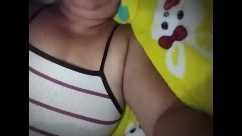 lovely_orchid online show from 12, 4, 2026