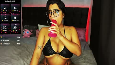 Snapshot of lovely_violet13 chatting on 6, 2, 2025 lovely violet13 online show from 6, 2, 2025