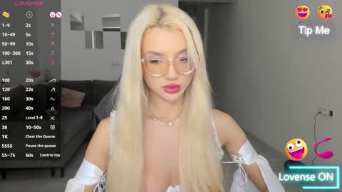 lovelybianca_ online show from 15, 2, 2026