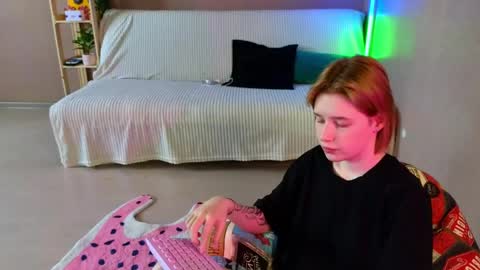 your sweet girls online show from 4, 6, 2026