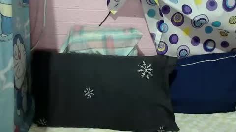 Snapshot of lovelyladylynxxx chatting on 28, 10, 2025 LocwlyLSYlYNXXX online show from 28, 10, 2025