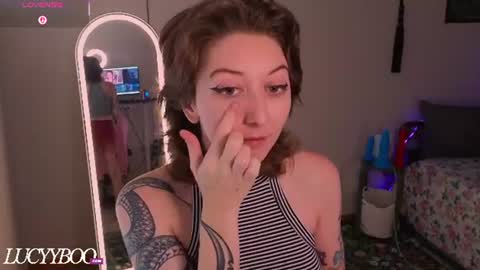 Snapshot of lovelylittlelucyy chatting on 22, 7, 2026 lovelylittlelucyy online show from 22, 7, 2026