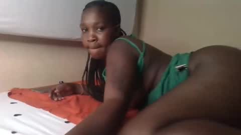 Snapshot of lovelymercy3 chatting on 8, 11, 2025 lovelymercy3 online show from 8, 11, 2025