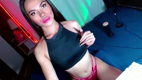 lovelymiss_shyna11 online show from 5, 1, 2025
