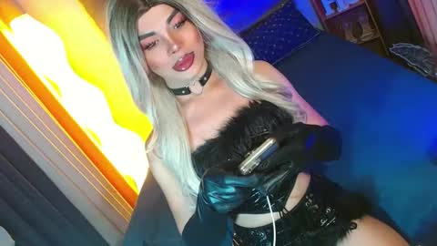 lovelymiss_shyna11 online show from 1, 3, 2026
