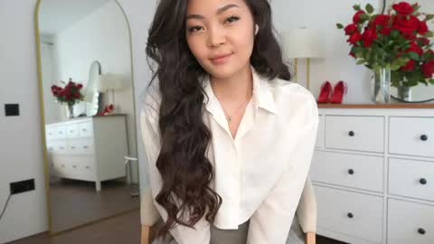 Snapshot of lovelynightt chatting on 7, 6, 2026 kim online show from 7, 6, 2026