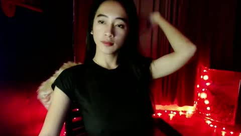 lovelypetite143 online show from 2, 4, 2026