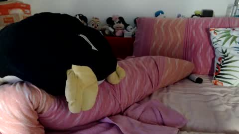 Snapshot of lovelywoman22 chatting on 1, 3, 2025 lovelywoman22 online show from 1, 3, 2025