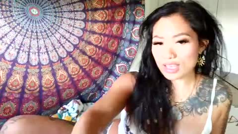 lovelyxmacii online show from 14, 7, 2026