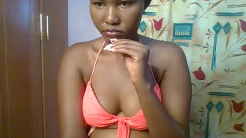 Snapshot of lovelyy_dreams chatting on 24, 3, 2026 Hanna online show from 24, 3, 2026