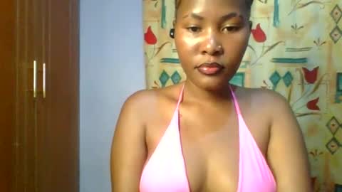 Snapshot of lovelyy_dreams chatting on 12, 4, 2026 Hanna online show from 12, 4, 2026
