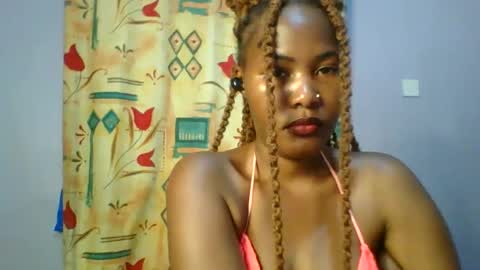 Snapshot of lovelyy_dreams chatting on 13, 4, 2026 Hanna online show from 13, 4, 2026