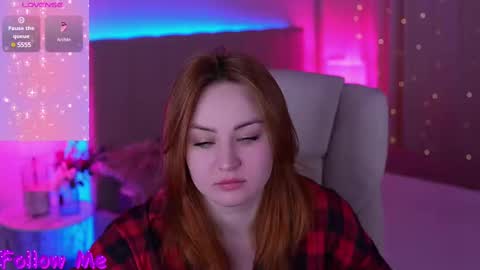 Snapshot of lovelyybell chatting on 4, 3, 2025 B E L L online show from 4, 3, 2025