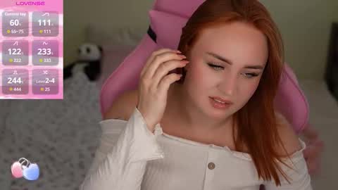 Snapshot of lovelyybell chatting on 12, 9, 2025 B E L L online show from 12, 9, 2025