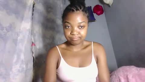 lovemarie08 online show from 14, 4, 2026