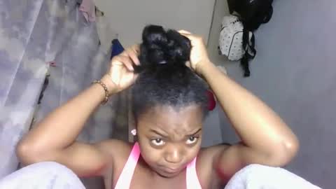 lovemarie08 online show from 15, 4, 2026