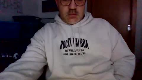 lover010983 online show from 12, 1, 2026