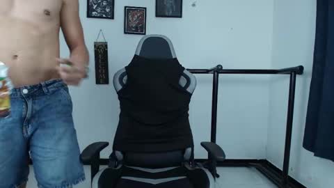 Snapshot of lover_fitnessboy chatting on 27, 3, 2026 kevin online show from 27, 3, 2026