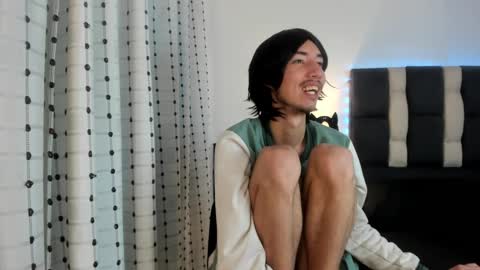 loverisu online show from 5, 1, 2026