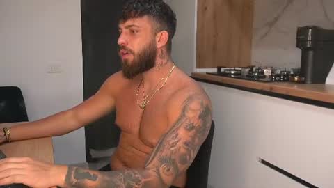 Snapshot of lovermike_ chatting on 14, 7, 2026 Mike online show from 14, 7, 2026