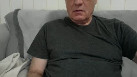 Snapshot of loveroflatinas1 chatting on 9, 11, 2025 loveroflatinas1 online show from 9, 11, 2025