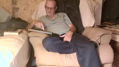 Snapshot of lovesex6565 chatting on 26, 11, 2025 just here to have fun and cum online show from 26, 11, 2025